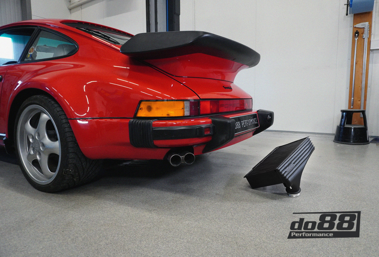 do88 Performance Ladeluftkühler Long-Neck, Porsche 911 Turbo (930)