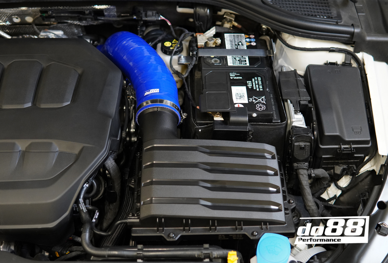 VAG 2.0 TSI EA888 Gen4 (300ps) Einlassschlauch Blau VAG 2.0 TSI EA888 Gen4 (245ps) Einlassschlauch Blau