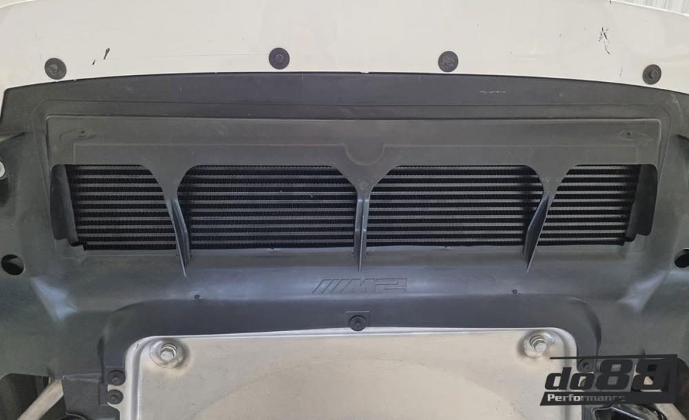 BMW F8X M2C M3 M4 Motorölkühler Rennsport BMW F8X M2C M3 M4 Motorölkühler Rennsport