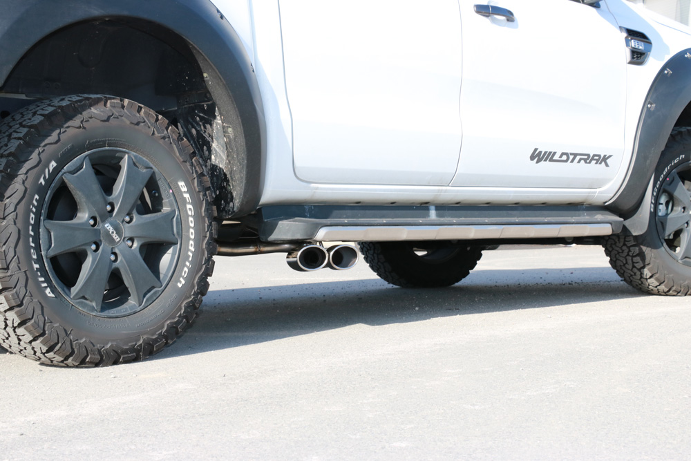 Ford Ranger ab 10/2016 4x4 - Wildtrak Endschalldämpfer Sidepipe, Ausgang rechts und links am Fahrzeug - 2x115x85 Typ 38 rechts/links