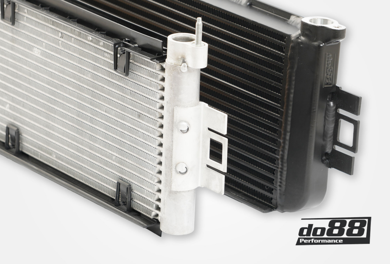 do88 Motorölkühler, BMW M2 M3 M4 G80 G82 G87 (S58) do88 Motorölkühler, BMW M2 M3 M4 G80 G82 G87 (S58)
