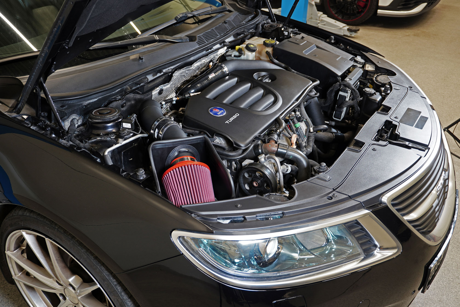 SAAB 9-5 2.0t 2010-2011 Einlassrohr mit Schwarzen Schläuchen