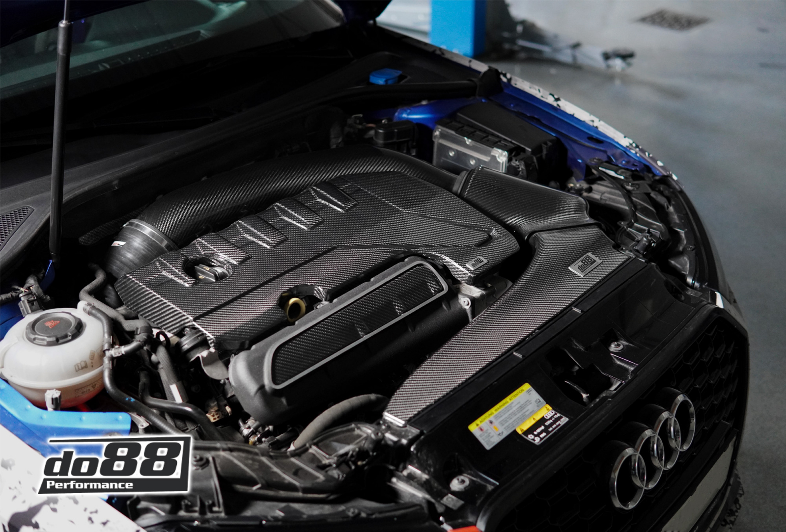 Audi RS3 8V.2 & 8Y / TTRS 8S Carbon Motor und ansaugkrümmer abdeckung
