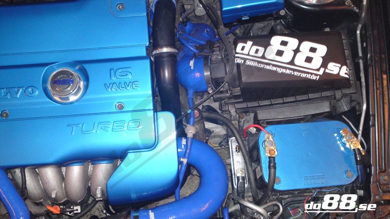 Volvo S40/V40 2.0T/T4 98-04 Einlassschlauch Blau Volvo S40/V40 2.0T/T4 98-04 Einlassschlauch Blau