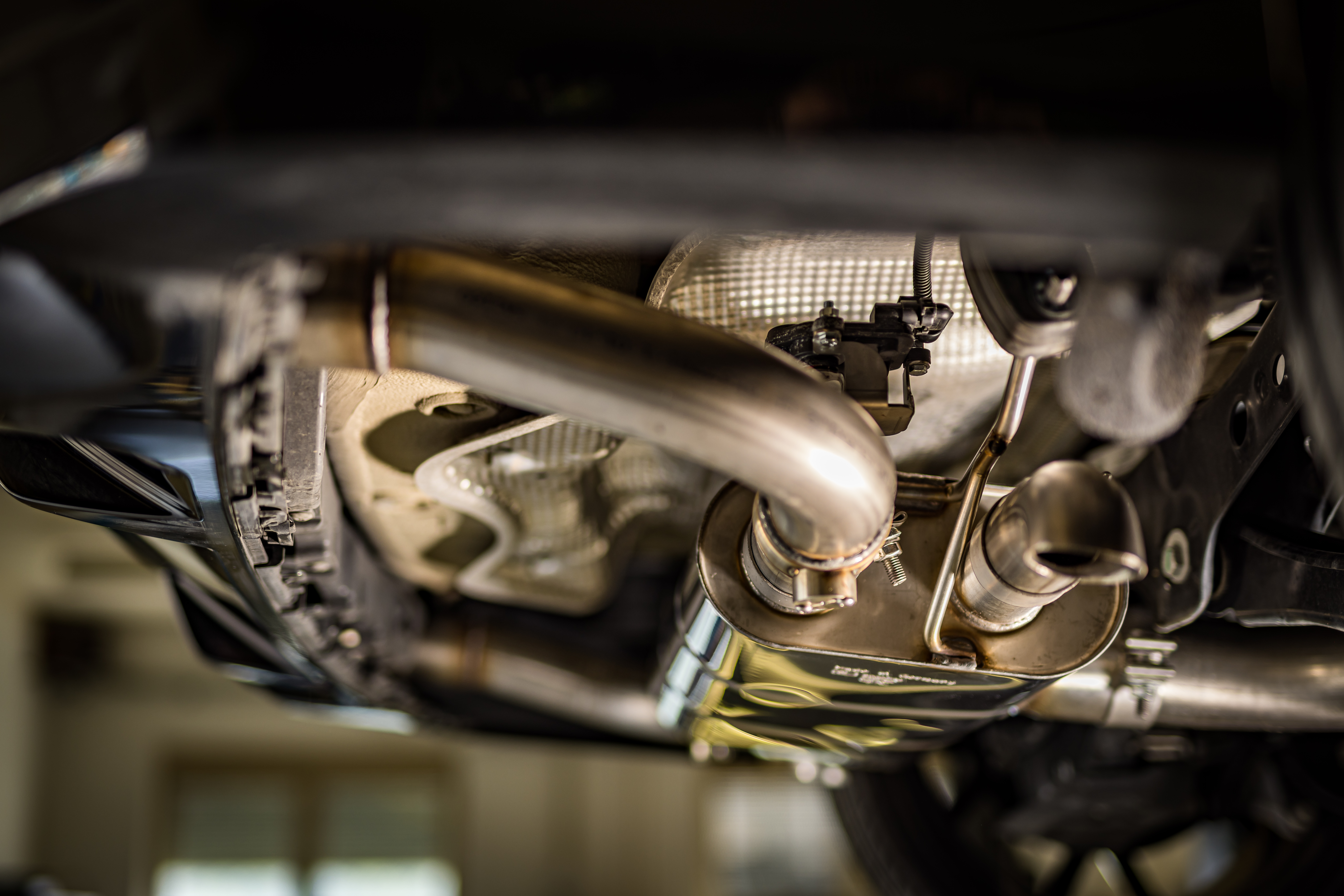 Audi RS3 8Y Limousine Halbanlage ab OPF mit 2 Abgasklappen - Ausgang in den originalen Endrohren