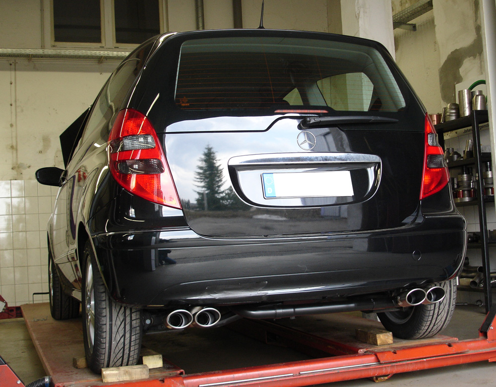 Mercedes A-Klasse W169 Endschalldämpfer Ausgang rechts/links - 2x106x71 Typ 32 rechts/links Mercedes A-Klasse W169 Endschalldämpfer Ausgang rechts/links - 2x106x71 Typ 32 rechts/links