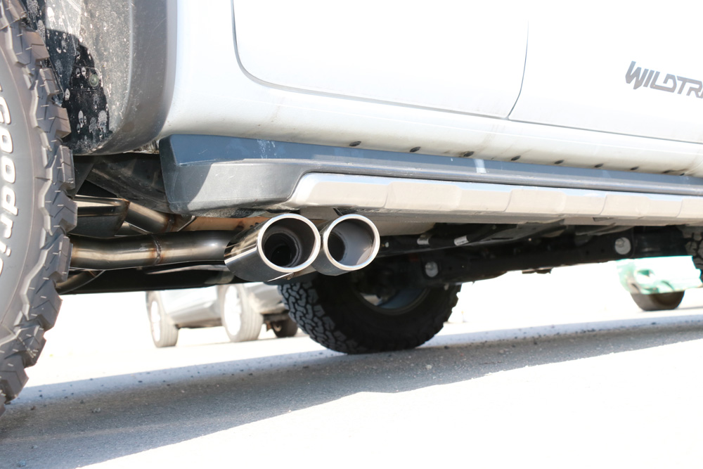 Ford Ranger ab 10/2016 4x4 - Wildtrak Endschalldämpfer Sidepipe, Ausgang rechts und links am Fahrzeug - 2x115x85 Typ 38 rechts/links