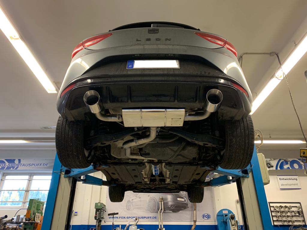 Seat Leon 5F - Einzelradaufhängung Endschalldämpfer Ausgang rechts/links - 1x100 Typ 25 rechts/links passend für Rieger Stoßstange Seat Leon 5F Endschalldämpfer rechts/links - 1x100 Typ 25 rechts/links für Rieger Stoßstange (Art. Nr. 00088089)